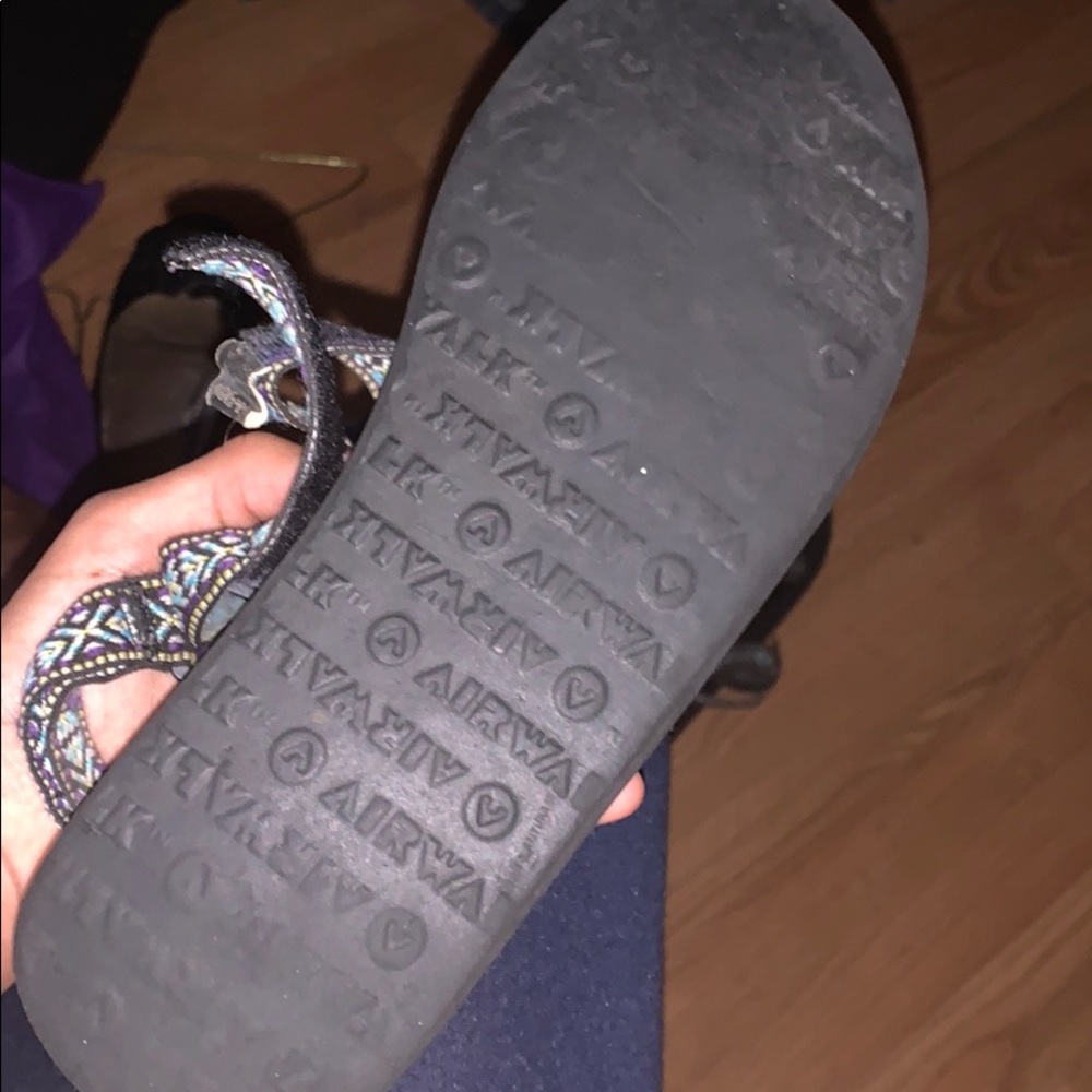 Sandals - Picture 3 of 3